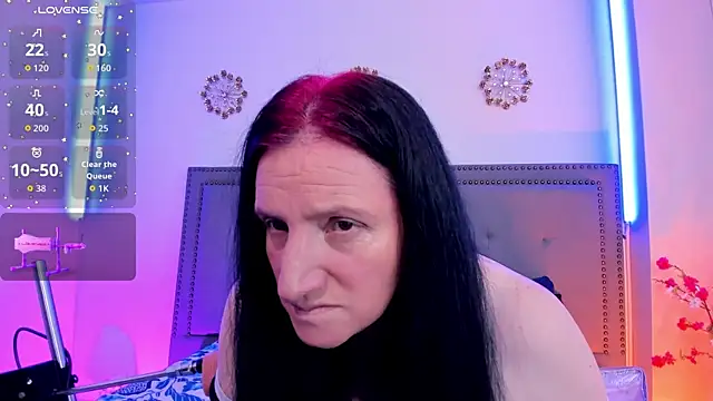 CloeMature online show from June 2026 02:12:01 AM