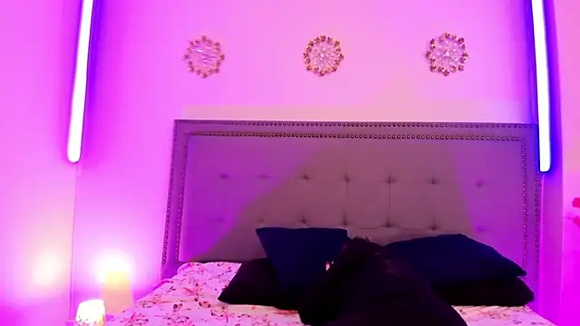 CloeMature online show from July 2026 04:14:02 AM