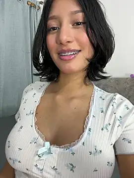 yazmin rouse  online show from July 2026 11:31:01 PM