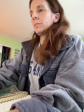 Raevyn online show from May 2026 06:50:01 PM