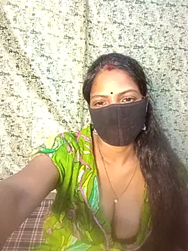 Snapshot of Juli_80 chatting on June 2026 02:34:01 PM Juli 80 online show from June 2026 02:34:01 PM