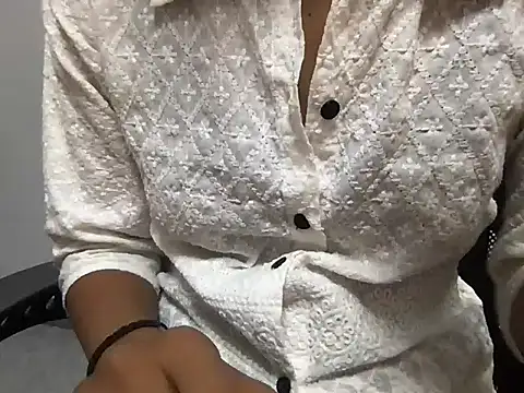 Maanvi Gill online show from June 2026 07:01:02 AM