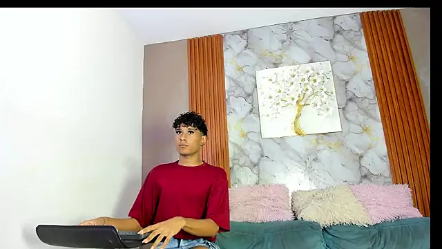 BOUL GUYS online show from July 2026 01:21:01 AM