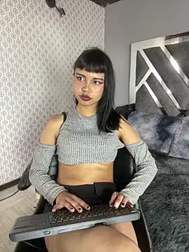 Snapshot of AntonellaCooper_Pink chatting on May 2026 05:32:02 PM AntonellaCooper Pink online show from May 2026 05:32:02 PM