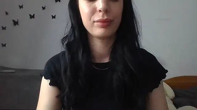 Snapshot of _MiaFlame_ chatting on June 2026 10:19:02 PM MiaFlame online show from June 2026 10:19:02 PM