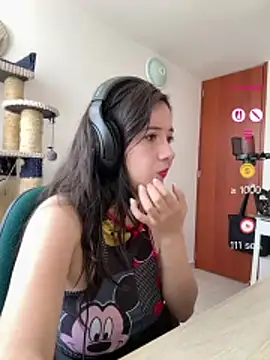 Annie loveer online show from July 2026 05:45:01 PM