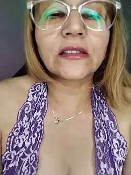 Snapshot of vitaminafranccesca chatting on June 2026 02:29:01 AM vitaminafranccesca online show from June 2026 02:29:01 AM