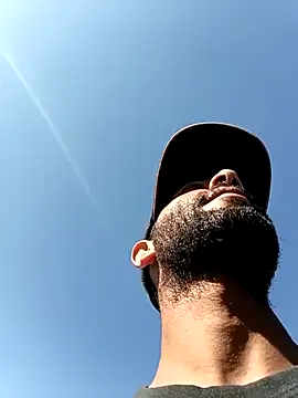 Snapshot of Camodick chatting on November 2025 03:01:02 PM Camodick online show from November 2025 03:01:02 PM