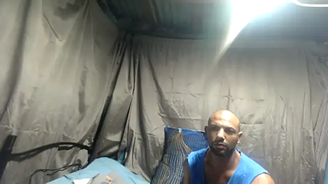 Snapshot of Camodick chatting on April 2026 02:47:01 PM Camodick online show from April 2026 02:47:01 PM