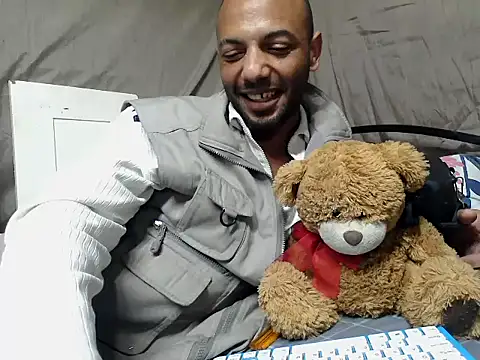 Snapshot of Camodick chatting on May 2026 01:57:16 AM Camodick online show from May 2026 01:57:16 AM