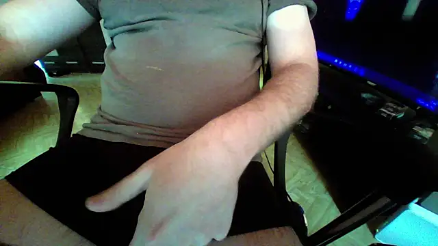 Snapshot of berlover1 chatting on June 2026 05:42:01 AM berlover1 online show from June 2026 05:42:01 AM