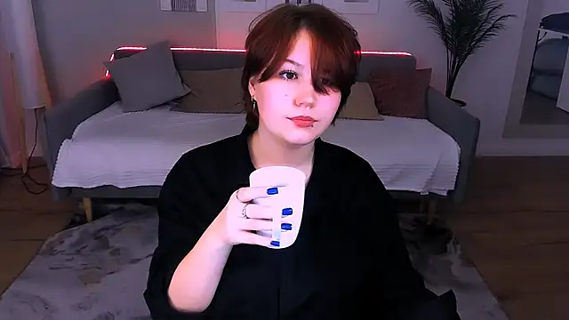 MiaLacrice online show from July 2026 07:51:01 PM