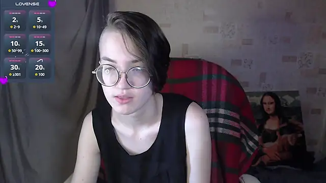 Alessa Kiss online show from June 2026 01:26:01 PM