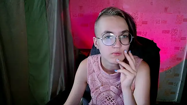 Alessa Kiss online show from July 2026 09:29:01 AM