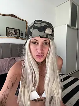 jazzsugarr online show from May 2026 04:15:02 PM