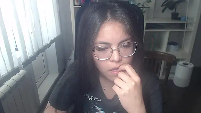 Snapshot of Anda_here chatting on June 2026 04:35:01 AM Anda here online show from June 2026 04:35:01 AM