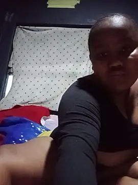 ChubbyMidgetxxx19 online show from May 2026 03:27:01 PM