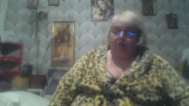 Snapshot of MarinaFarina53 chatting on May 2026 07:43:01 PM MarinaFarina53 online show from May 2026 07:43:01 PM