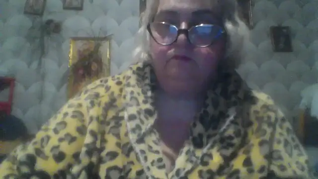 Snapshot of MarinaFarina53 chatting on May 2026 07:09:02 PM MarinaFarina53 online show from May 2026 07:09:02 PM