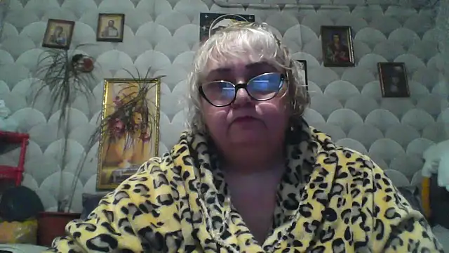 Snapshot of MarinaFarina53 chatting on May 2026 04:57:01 PM MarinaFarina53 online show from May 2026 04:57:01 PM