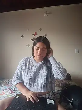 MiiaHott W online show from July 2026 06:32:02 PM