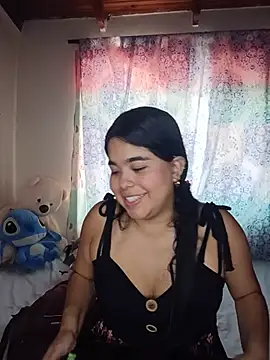 MiiaHott W online show from July 2026 06:32:02 PM