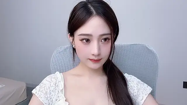 Snapshot of _222Mia chatting on June 2026 06:52:02 AM 222Mia online show from June 2026 06:52:02 AM