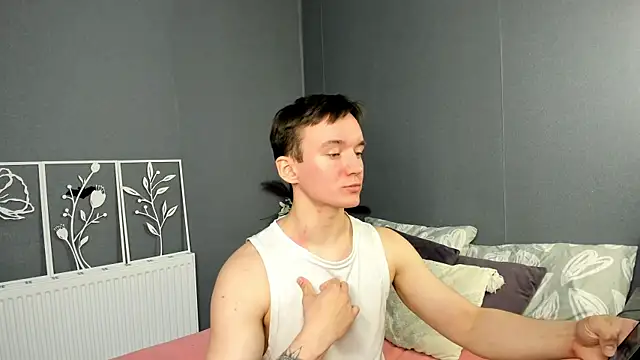 Snapshot of Daniel_Lairon chatting on May 2026 10:04:02 PM Daniel Lairon online show from May 2026 10:04:02 PM