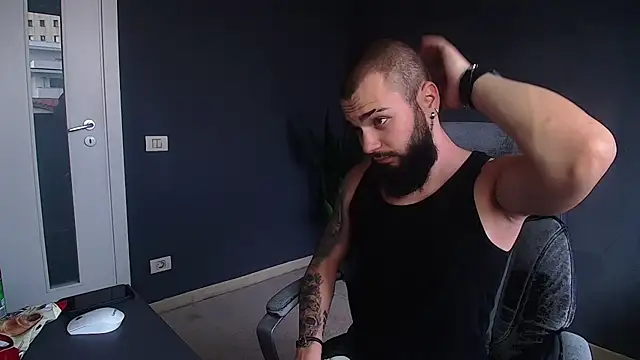 OscarWillss online show from June 2026 04:20:01 AM