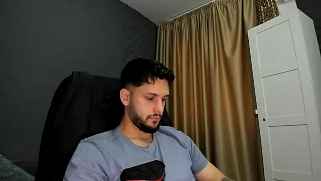 TroyWadee online show from June 2026 04:17:02 AM