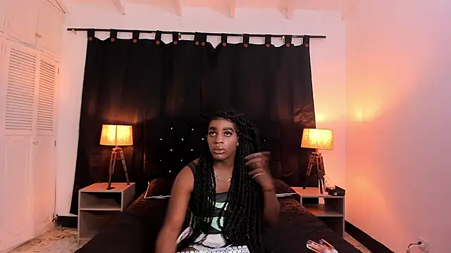 YasiryCoper online show from May 2026 11:53:01 AM