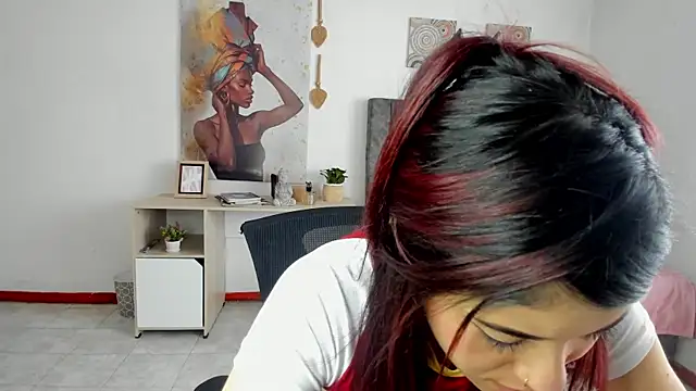 Snapshot of Hi_barbie_ chatting on May 2026 08:17:01 PM Hi barbie online show from May 2026 08:17:01 PM