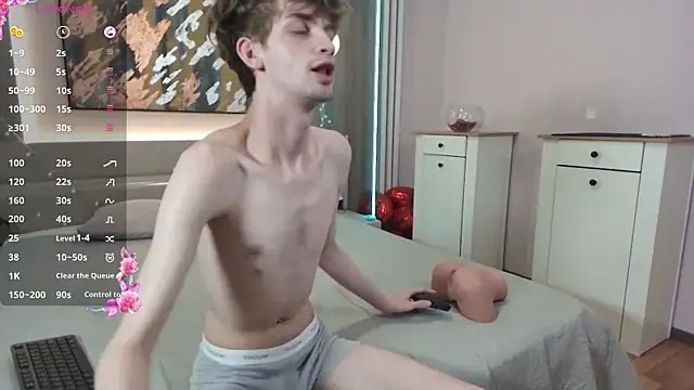 Snapshot of Bimbo_boy_ chatting on July 2026 02:21:02 PM Bimbo boy online show from July 2026 02:21:02 PM