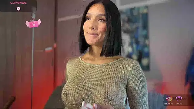 Snapshot of Lotie_Cox chatting on June 2026 09:30:02 PM Lotie Cox online show from June 2026 09:30:02 PM