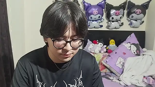 Snapshot of kuromi_boy chatting on May 2026 11:14:02 PM kuromi boy online show from May 2026 11:14:02 PM