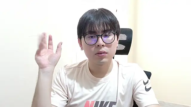 Snapshot of kuromi_boy chatting on June 2026 09:50:01 PM kuromi boy online show from June 2026 09:50:01 PM