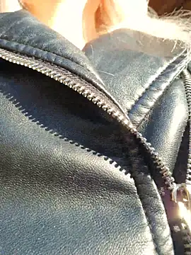 Snapshot of MILFBARBY chatting on October 2025 08:07:01 AM MILFBARBY online show from October 2025 08:07:01 AM