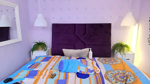 Sirenyrouss online show from June 2026 02:53:01 AM