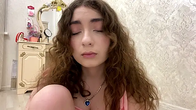 Rosie Sweety online show from June 2026 07:30:02 PM