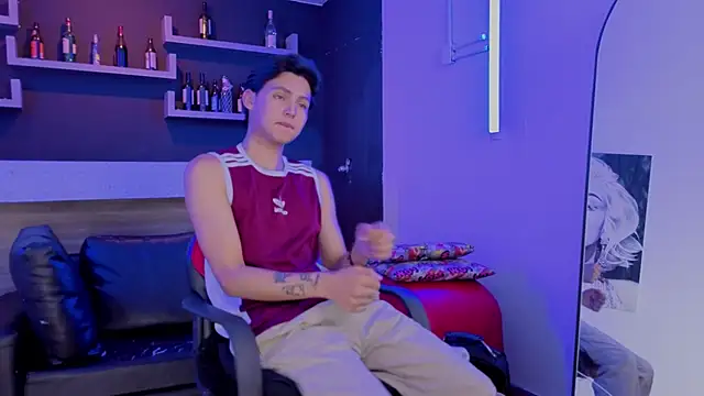 tian sex online show from May 2026 03:33:02 AM