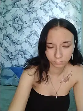 Snapshot of -VictoriaJohnson- chatting on June 2026 07:01:02 AM -VictoriaJohnson- online show from June 2026 07:01:02 AM