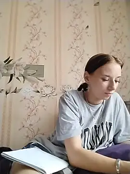 Snapshot of -VictoriaJohnson- chatting on July 2026 04:31:01 AM -VictoriaJohnson- online show from July 2026 04:31:01 AM