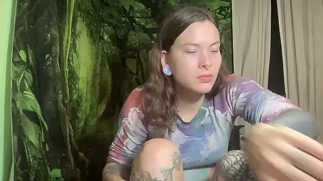 mo0ngoddess online show from November 2025 04:11:01 AM