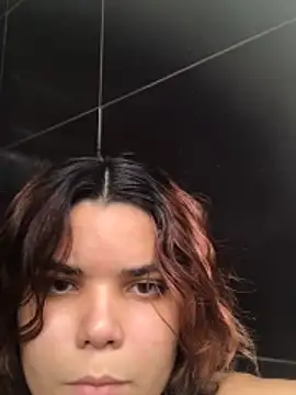 Cliaclara online show from May 2026 05:32:01 PM