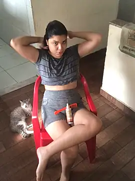 Cliaclara online show from May 2026 02:14:02 PM