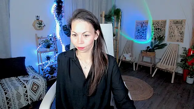 Snapshot of TrasyMorris chatting on June 2026 04:29:02 AM TrasyMorris online show from June 2026 04:29:02 AM