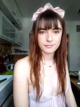 Snapshot of Vierge-Marie chatting on May 2026 02:47:01 PM Vierge-Marie online show from May 2026 02:47:01 PM