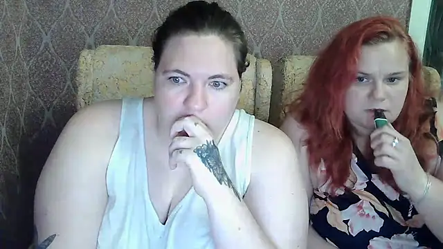 TiffanyLenee online show from June 2026 05:18:01 PM