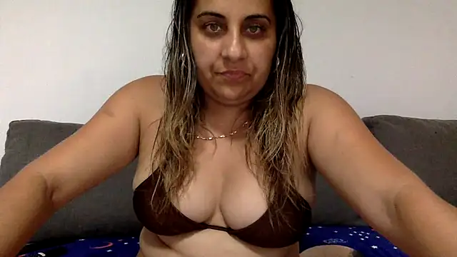 Snapshot of Antoniasweet chatting on July 2026 05:12:02 PM Antoniasweet online show from July 2026 05:12:02 PM