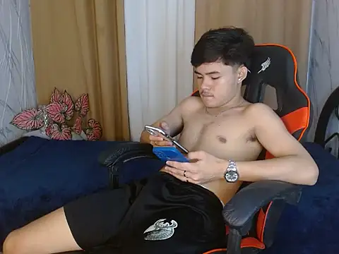 twink dolores online show from June 2026 02:59:02 PM